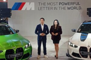 Dua Seri M Terbaru BMW Hadir di GJAW 2025, Tampilkan Mobil Performa Tinggi